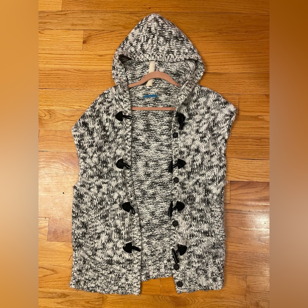 Alice + Olivia Sleeveless Hooded Sweater Vest / Cardigan